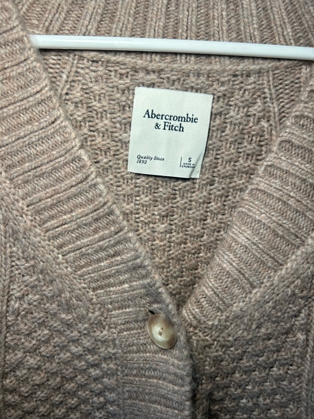 Abercrombie & Fitch Women's Taupe Cable Button-Front Cardigan - Picture 3 of 7